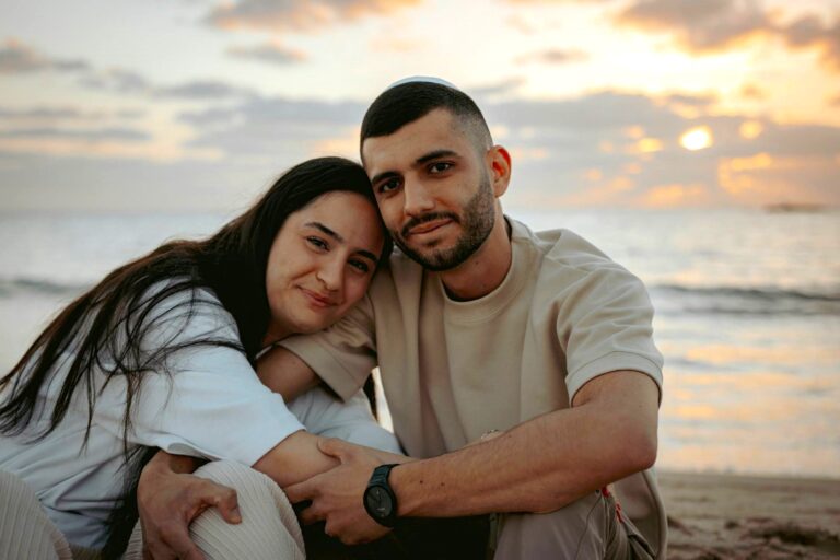 Couple embracing after cancer diagnosis, showing hope, intimacy and determination thanks to Breast Cancer Therapy.